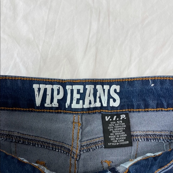 V.I.P Jeans - Picture 2 of 4